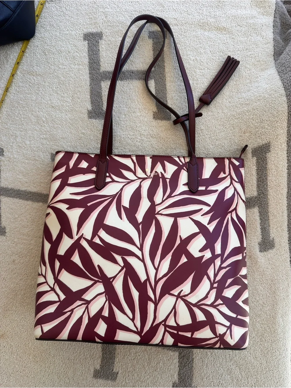 Kate spade Tote Bag in Burgundy and Cream